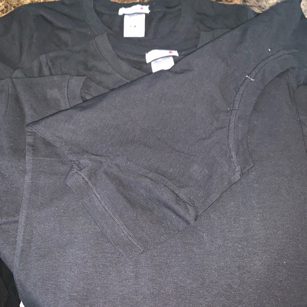 Black tee’s